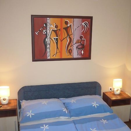 Eszter Apartmanhaz Hajdúszoboszló Dış mekan fotoğraf
