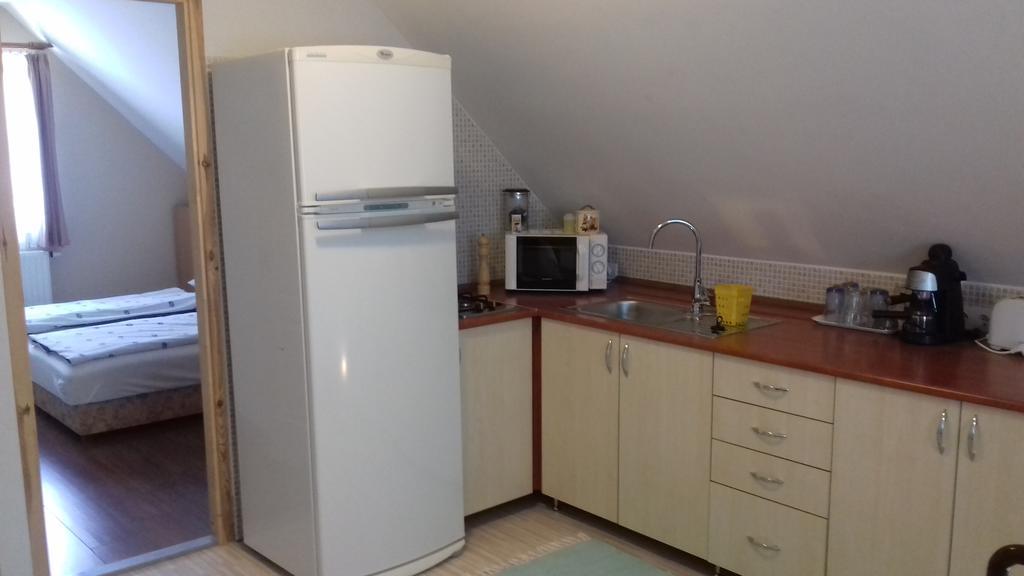 Eszter Apartmanhaz Hajdúszoboszló Dış mekan fotoğraf