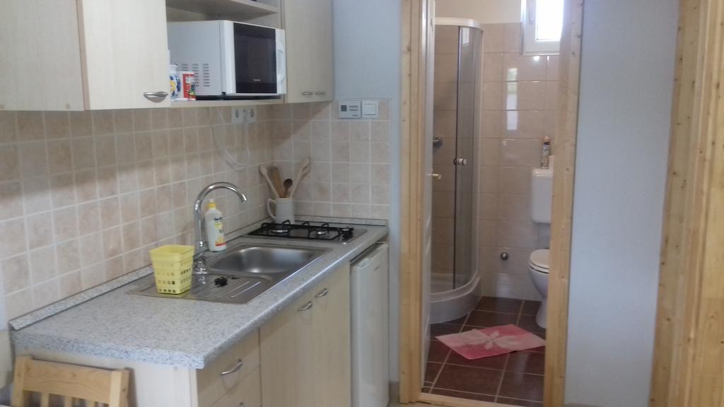 Eszter Apartmanhaz Hajdúszoboszló Dış mekan fotoğraf