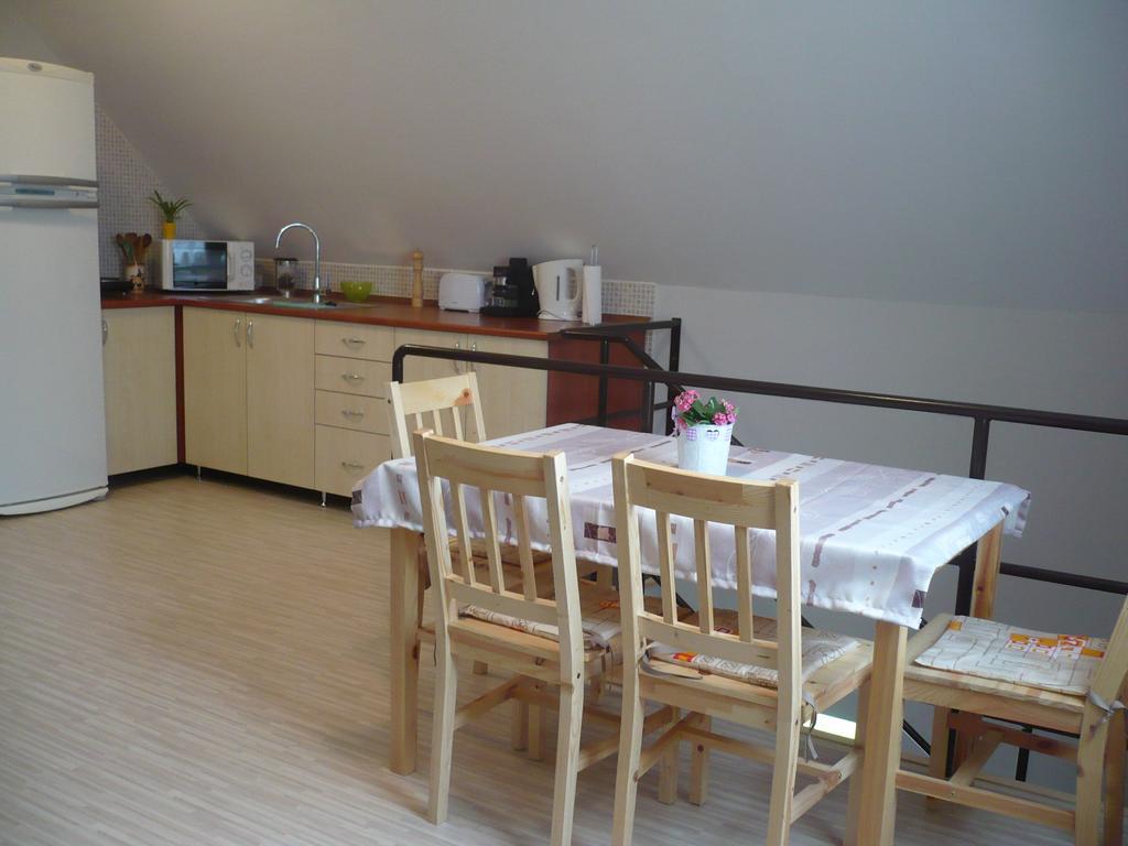 Eszter Apartmanhaz Hajdúszoboszló Dış mekan fotoğraf