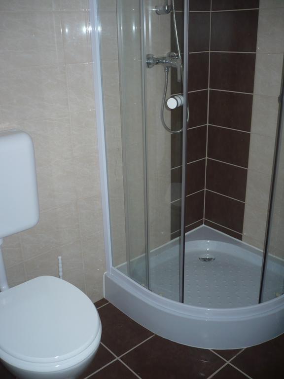 Eszter Apartmanhaz Hajdúszoboszló Dış mekan fotoğraf