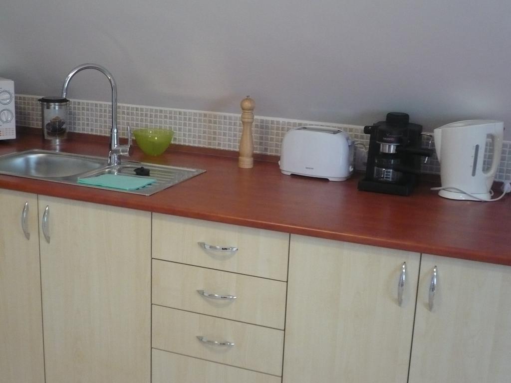 Eszter Apartmanhaz Hajdúszoboszló Dış mekan fotoğraf
